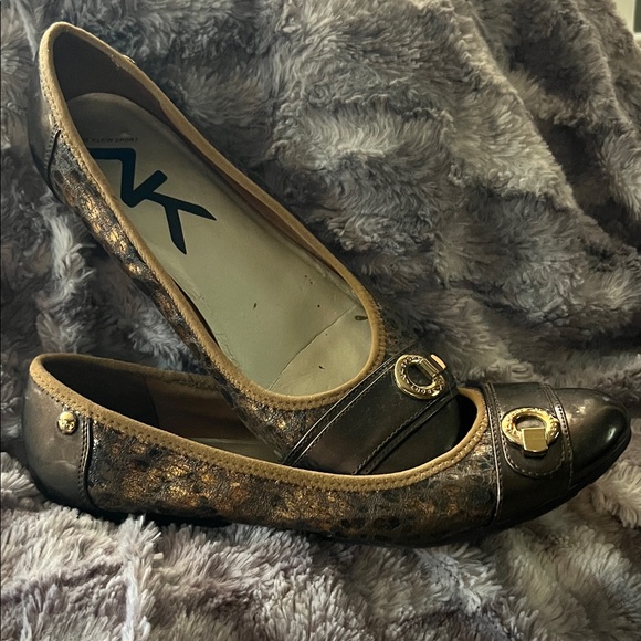 Anne Klein Sport Metallic Brown Flats with Gold Accents - Picture 1 of 3